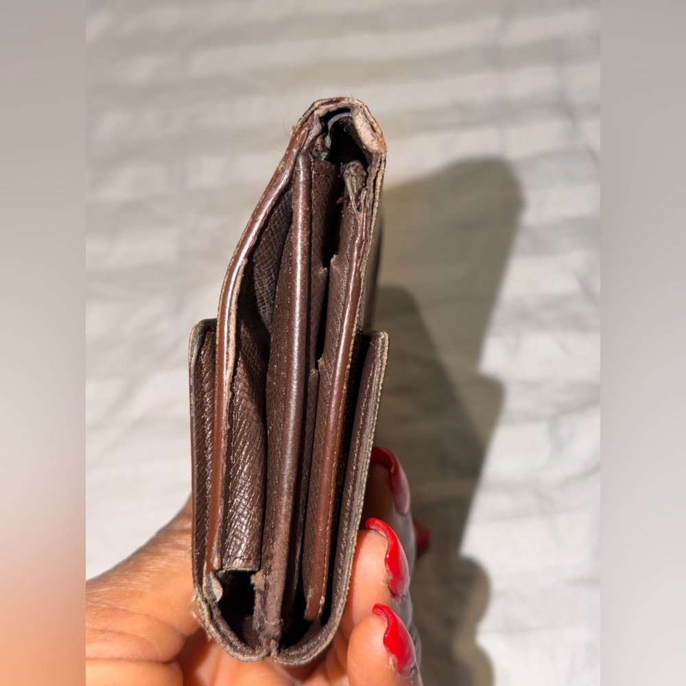 Louis Vuitton Brown Checkered Wallet - Picture 4 of 12